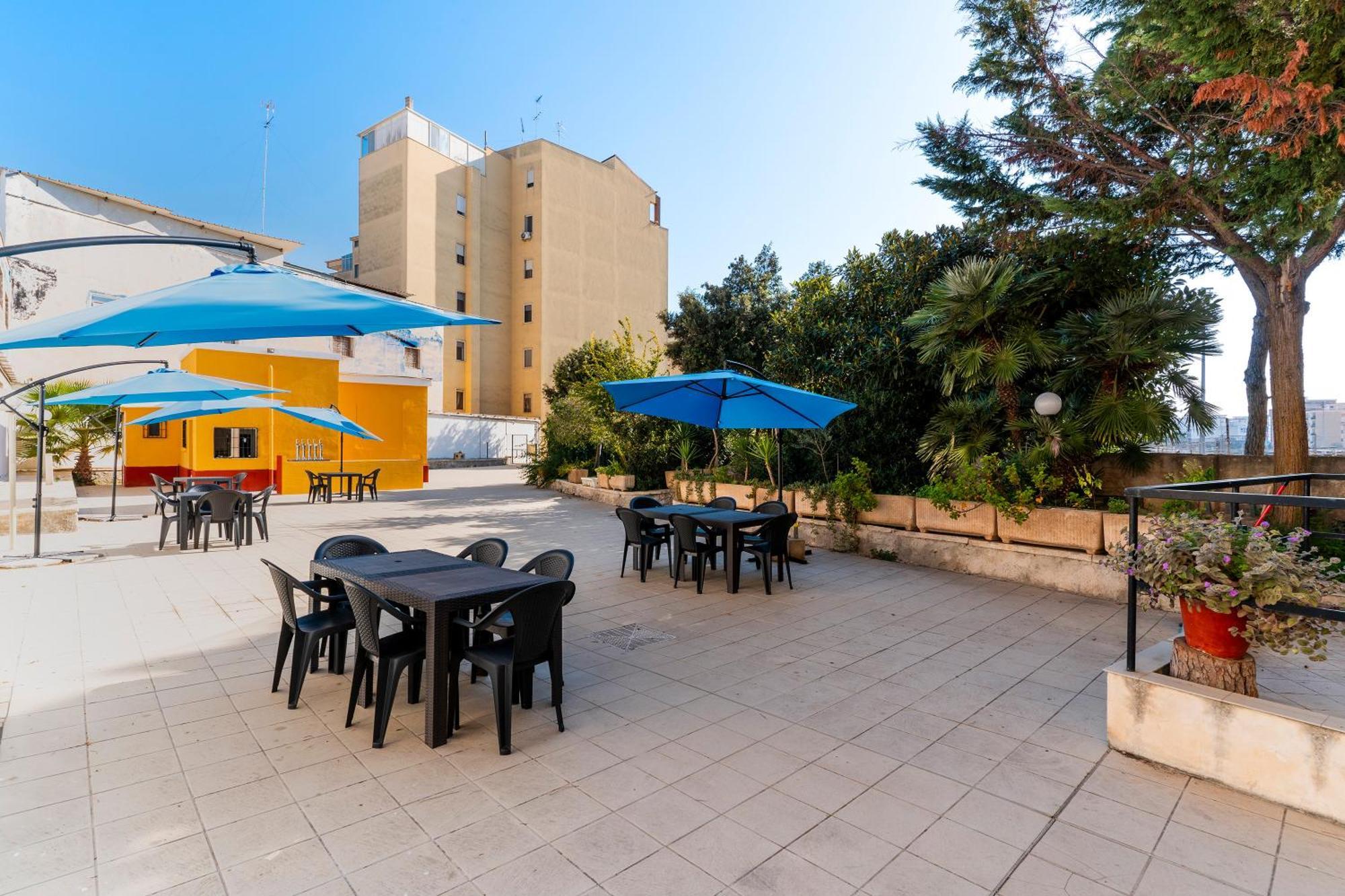 Hotel Casa Di Madre Antonia Brindisi Exterior foto
